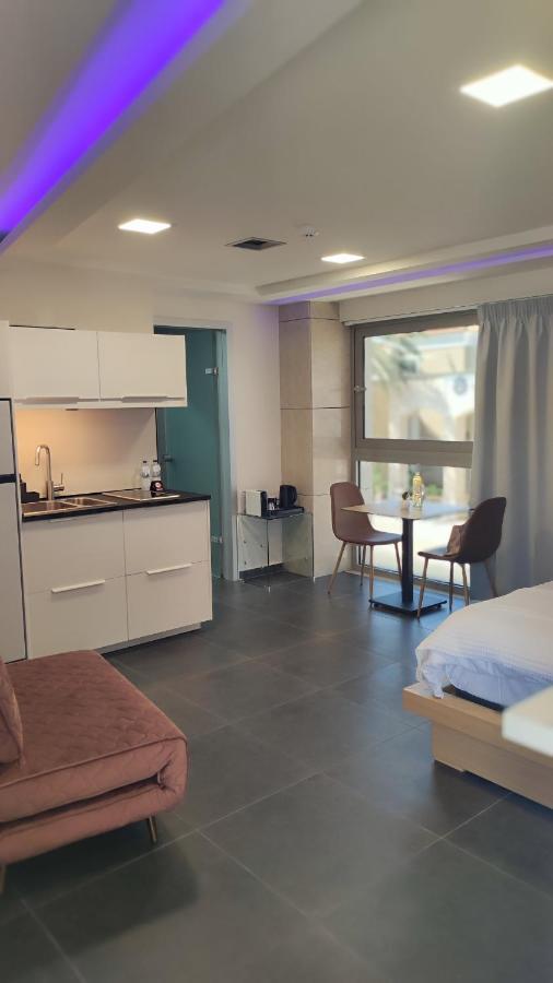 Summertime Signature Suites Agia Marina Exteriör bild