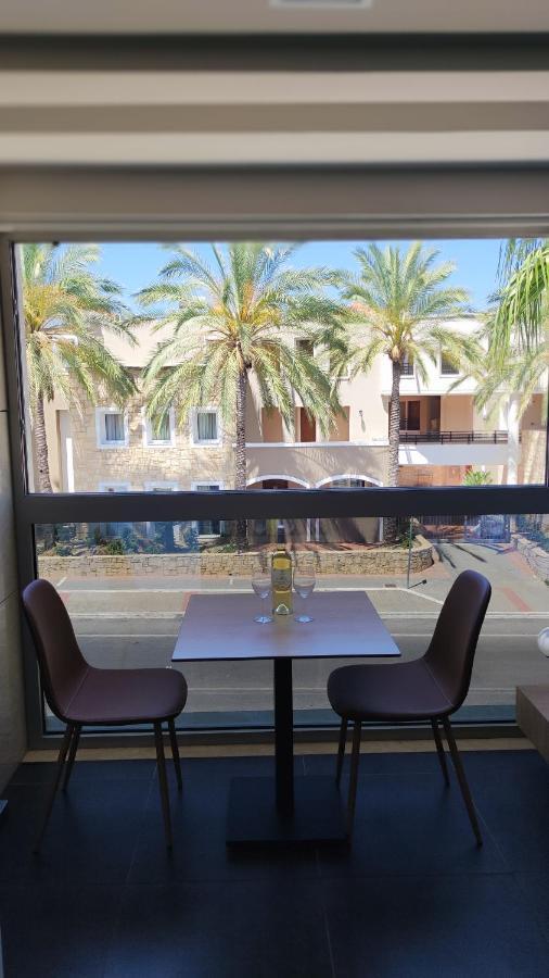 Summertime Signature Suites Agia Marina Exteriör bild