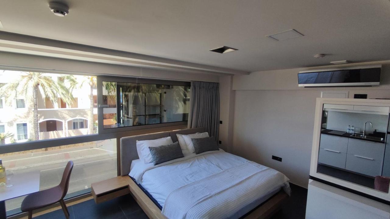Summertime Signature Suites Agia Marina Exteriör bild
